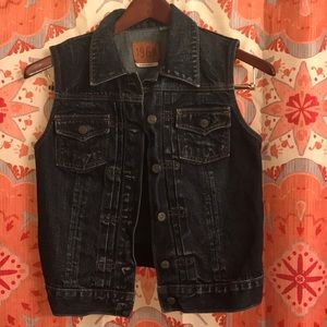 🔴 3 for $15 GAP 1969 Denim Jean Vest
